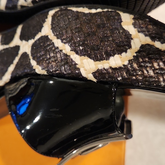 STUART WEITZMAN Platform Wedge Giraffe Print Mule Size 9 1/2 M - Picture 8 of 10